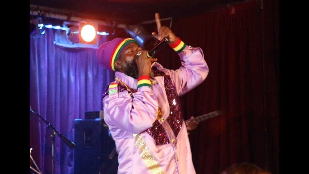Capleton – Acres (Live at B.B. King's in New York, 2017) - YouTube