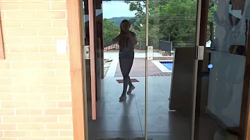 Como vedar portas e janelas do vento?