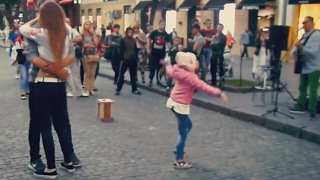 Танцуют все! Одесса, уличные танцы / Let's Dance! Odessa, Ukraine