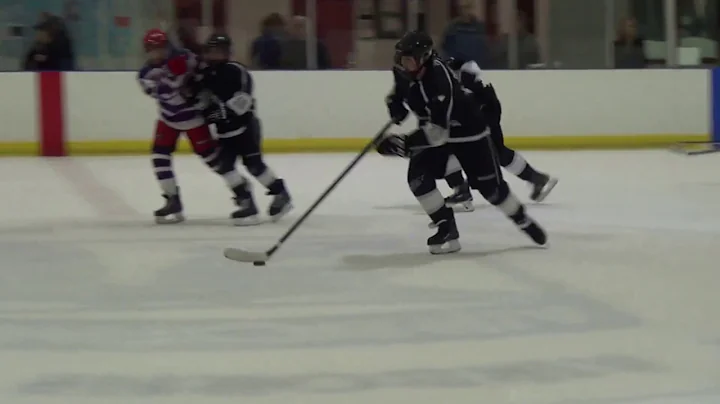 Tyler Rayner with massive open ice hit and hip che...