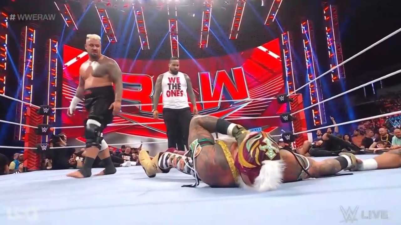 Solo Sikoa and The Usos attack Rey Mysterio after the match - WWE RAW 4 ...
