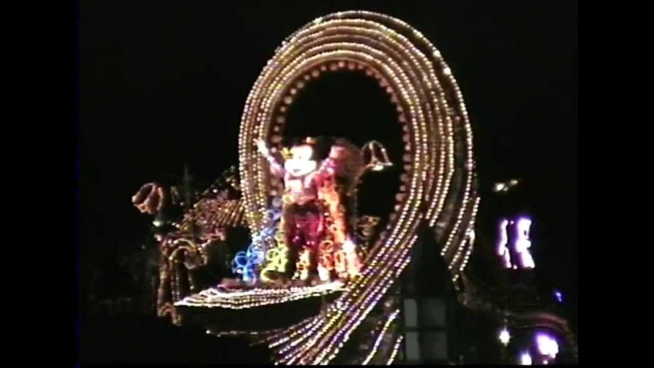 Disneyland Paris - Disney's Fantillusion Parade (2) - 2005