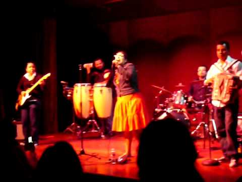 LA SANTA CECILIA - KLEZMER