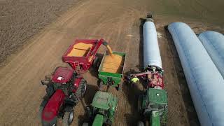 Combining and bagging  high moisture corn