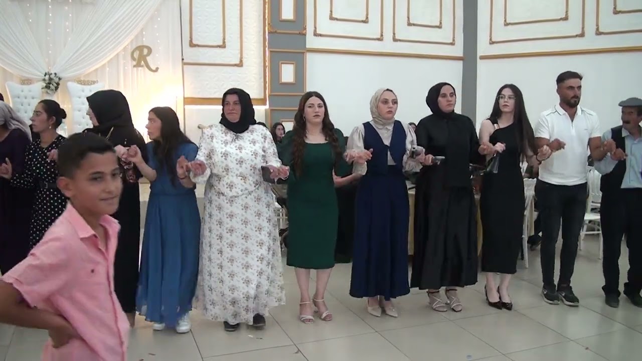 Kağızman kuruyayla köyü muhtarı Rıza ALTUN'un grup zilan eşliğinde görkemli düğünü