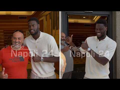 Video Bellissimo gesto di BADIASHILE per i TIFOSI del NAPOLI