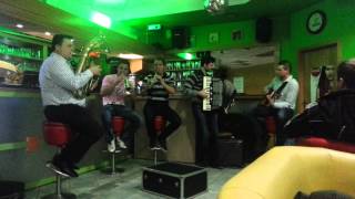 Video thumbnail of "Zlati zvoki"