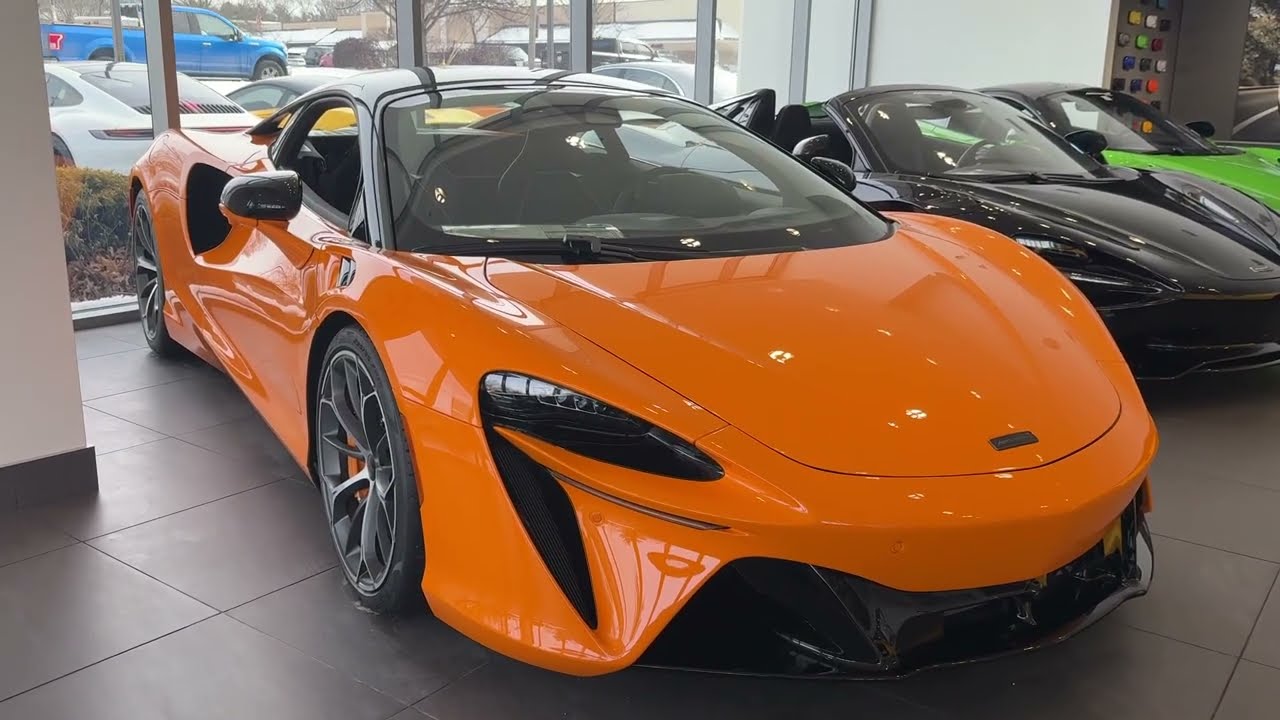 SOLD! McLaren Artura Coupe Performance - McLaren Orange - VIN 003661