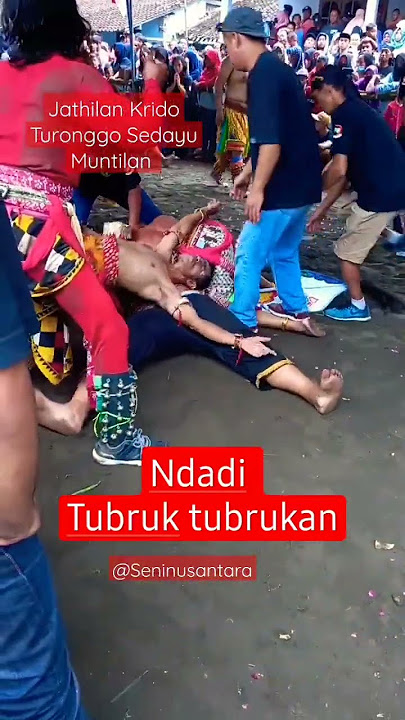Ndadi tubrukan Jathilan Krido Turonggo Sedayu Muntilan di Saran Gondosuli @seninusantara2661