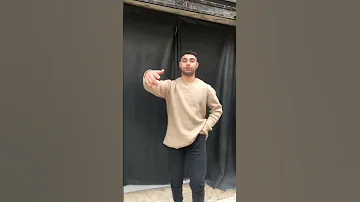 انا سامع الحك في سرتي كتير 