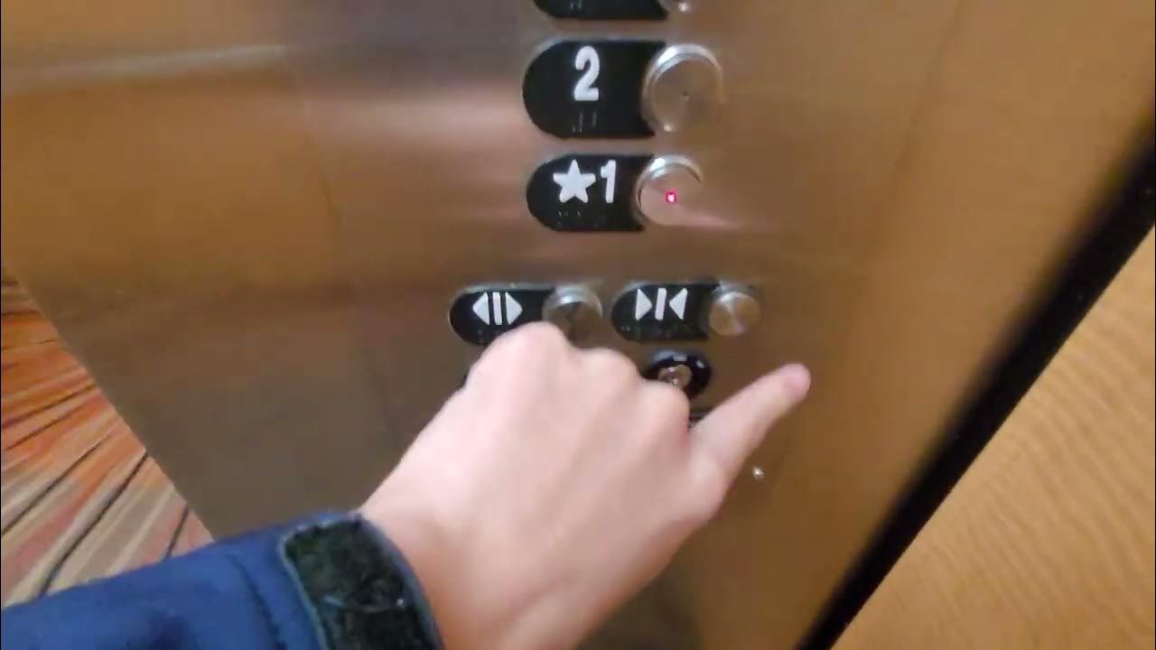 Otis Hydraulic Elevator Holiday Inn Express Suites Paragould AR otis-hydraulic-elevator-holiday-inn-express-suites-paragould-ar