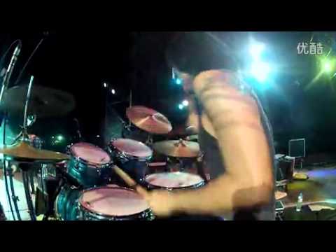 又发现大牛范儿！！杀手锏鼓手Gould Wu (KillerSoap  Reason @ 2012 貢寮國際海洋音樂祭 drum cam)