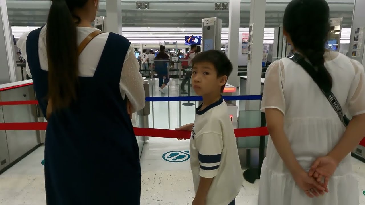 Narita Airport Walk | 成田空港散歩 | Japan ASMR 4K | VXT TRAVEL