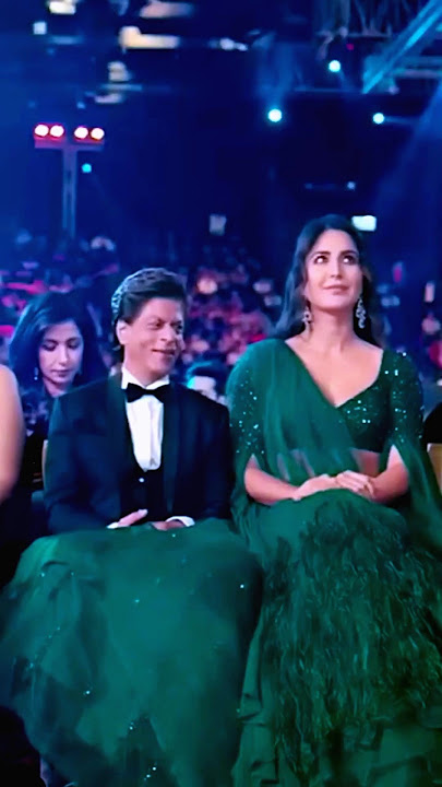 💫Katrina Kaif & Shahrukh Khan together in Award Show💫💖. #katrina #srk #trending #shortmusic