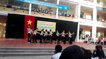 "CÒ LẢ " 20/11 , lớp 12A2 Trường THPT Nguyễn Văn Cừ cực chất