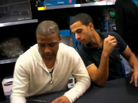 Meeting JLS 24.11.2010 - ASDA Leeds Pudsey Album S...