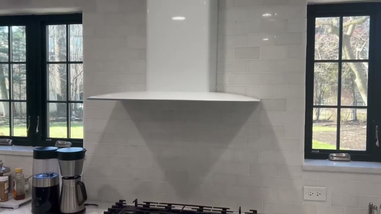 Futuro Futuro Island Mount Range Hood, Stainless Steel Vent Hood, Modern Italian Exhaust Hood Review