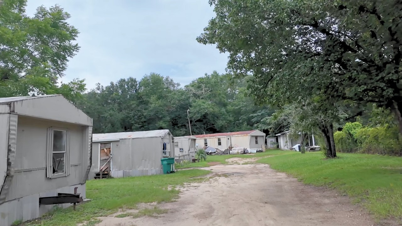 Bonifay Florida | What's Inside This Fading Out Railroad Town?