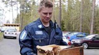 Video thumbnail of "Puukko-Allu - Ette saa kiinni"