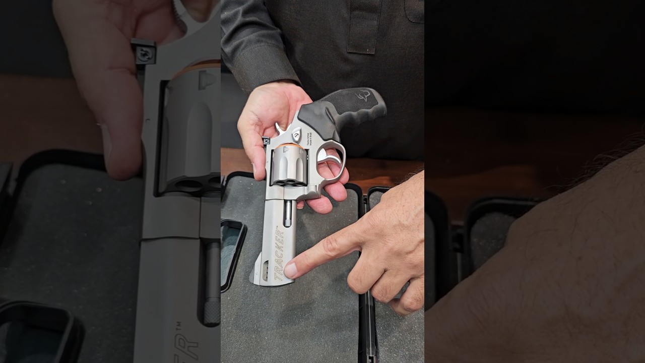 Taurus RT 627 Tracker. 