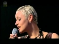 Capture de la vidéo Mariza With Jools Holland "Fly Me To The Moon"