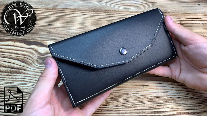 Making a vegetable-tanned leather clutch by #wildleathercraft. Free pattern PDF.