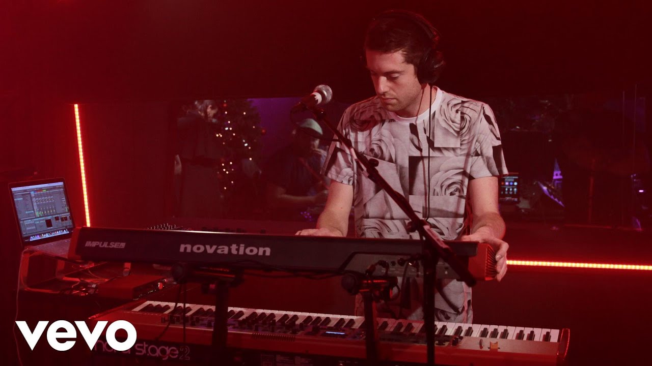 Gorgon City – Coming Home ft Maverick Sabre in the Live Lounge