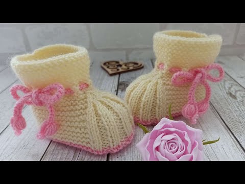 Пинетки для малыша на двух спицах/baby booties knitted/Babyschuhe gestrickt