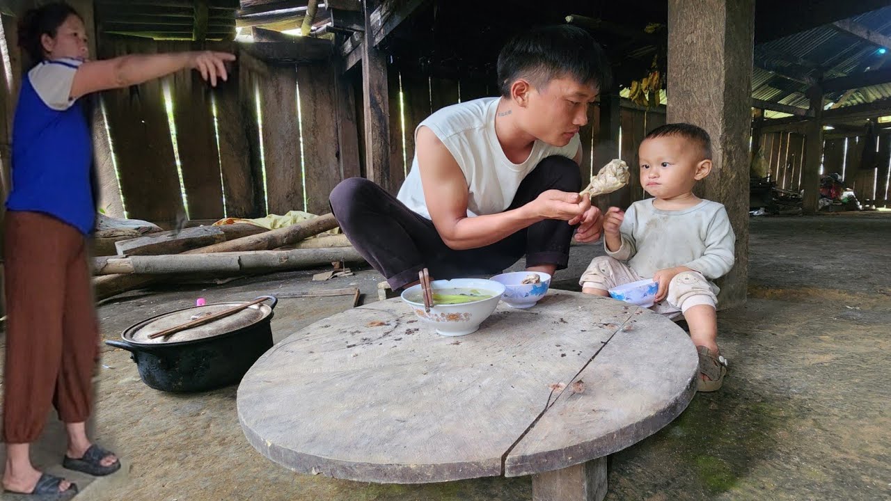 Despite the storm: a kind woman still wholeheartedly helps a homeless father and son