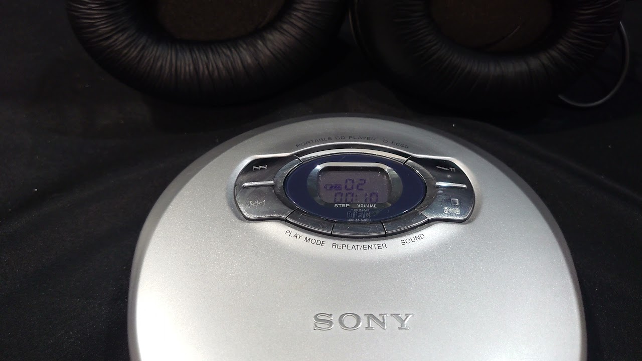 A4563 SONY D-E660 ポータブルCD プレイヤ SONY CD WALKMAN ポータブルプレーヤー D-E660 シルバー リモコン付き