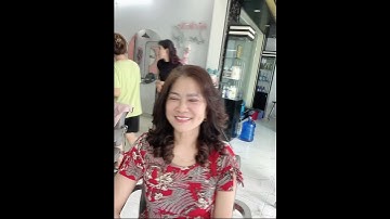 mẫu tóc xoăn cho người trung tuổi