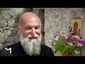 Već 16 godina samuje u crkvi bez ijednog prozora: Društvo mu prave samo dva galeba