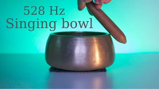 528 Hz Singing bowl 13 minute sound meditation with an antique Himalayan Mani bowl