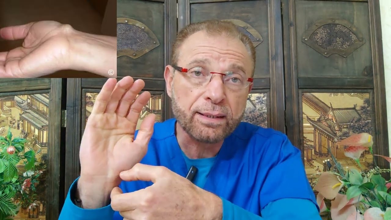 أشهر ورم نسيجي في اليد والرسغ(ganglion) أسباب تكوينة وطرق علاجة