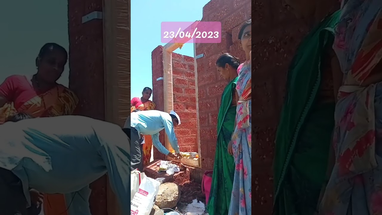 चीरा दगडात बांधलेले घर, literite stone building, चौकट बसवने.