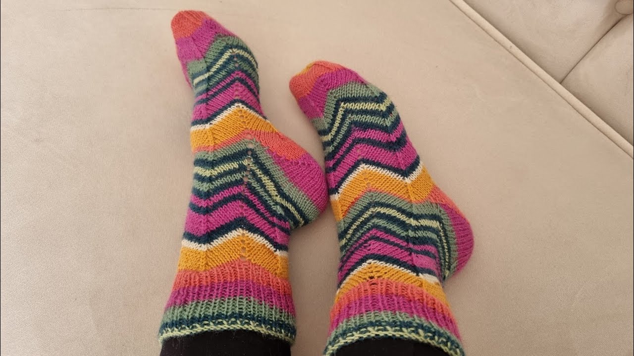Şiş örgü zigzag desenli dikişsiz çorap yapımı / Örgü çorap patik modelleri