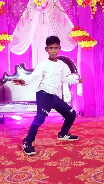 Khesari Lal Yadav Gana Per Sani Mein Jabardast Dance Kiya Vah Re Bhai khesari-lal-yadav-gana-per-sani-mein-jabardast-dance-kiya-vah-re-bhai
