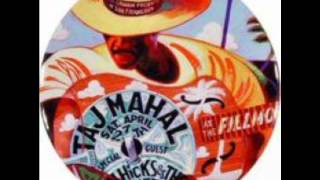 taj mahal here in the dark.wmv