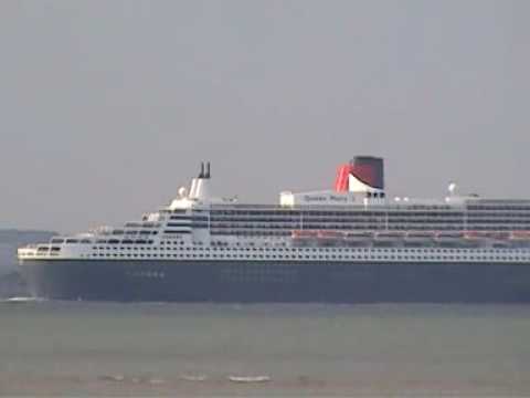 Queen Mary 2 from Ryde, Isle of Wight