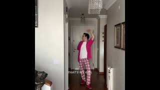 Mete Kayagil Editlia