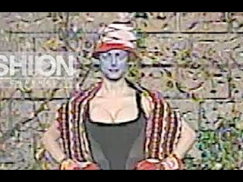 VIVIENNE WESTWOOD RED LABEL Fall 1999 2000 London - Fashion