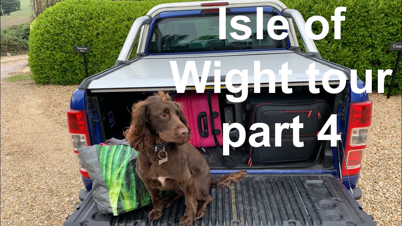 Isle of Wight TOUR 2020 part 4 visiting shanklin beach and crazy golf course and the cow restaurant