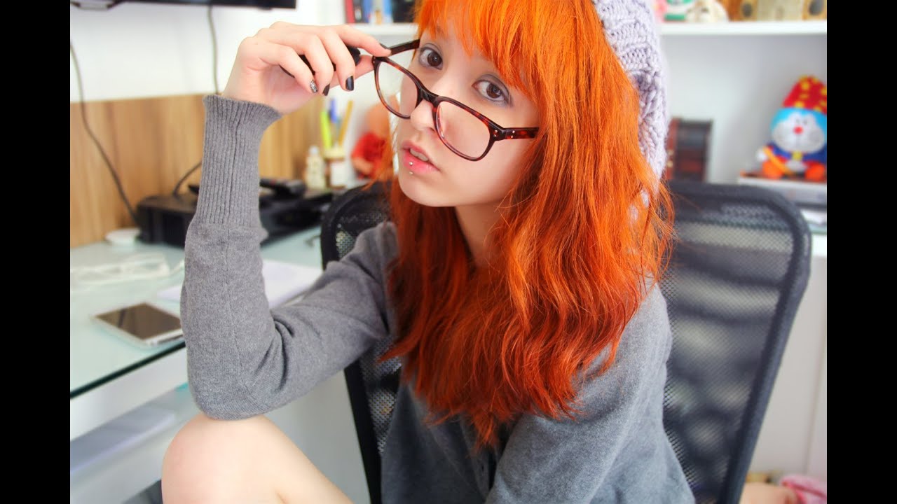 Tour pelo meu quarto versão 2.0 ausihaiuhsiuhaihas brinks