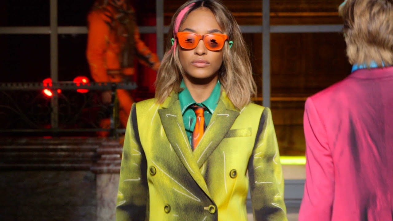 Moschino AW16 at London Collections Men