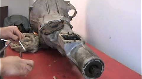 MGA/MGB 3 Synchro Gearbox Disassembly & Differences Part 1