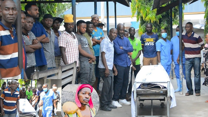TAZAMA MWILI WA PEMBE WAAGWA HOSPITALI "SENGA MACHOZI YAMTOKA WATU WAJITOKE,A KUMZIKA