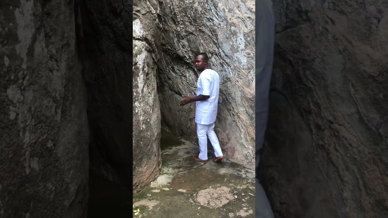 APOSTLE PROPHET OLORUNFEMI DAOMI ISAIAH ENTERING POWER HOUSE AT MOUNTAIN OF LIVING OYARA INTL