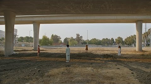 Deerhoof - Damaged Eyes Squinting into the Beautiful Overhot Sun (Official Video)