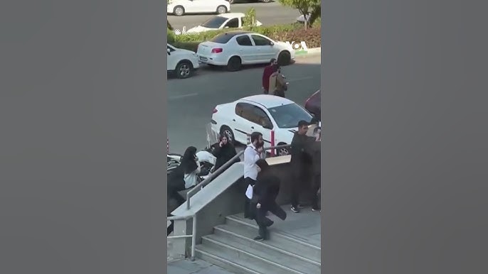 Porno filmda Miss Rossiya Porno xotini boshqa odamni sikadi va eri uni yalaydi