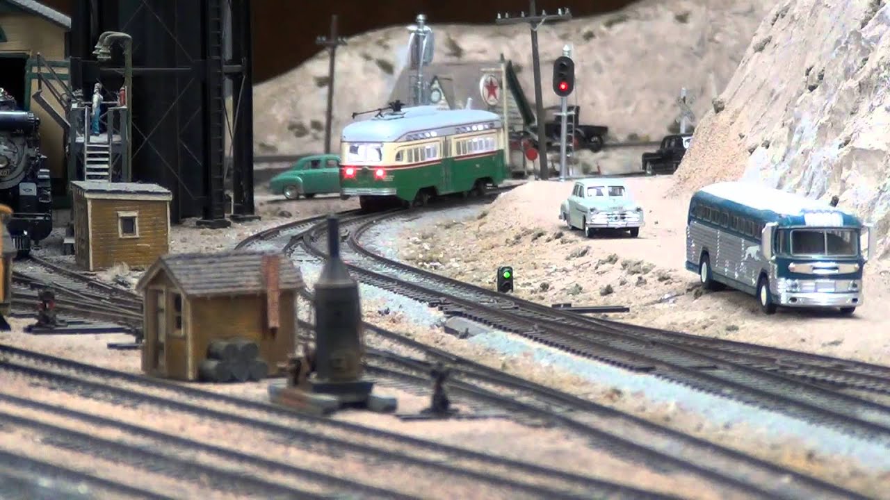 Bowser PCC Streetcar Reviewed on the Texas & Pacific RR YouTube